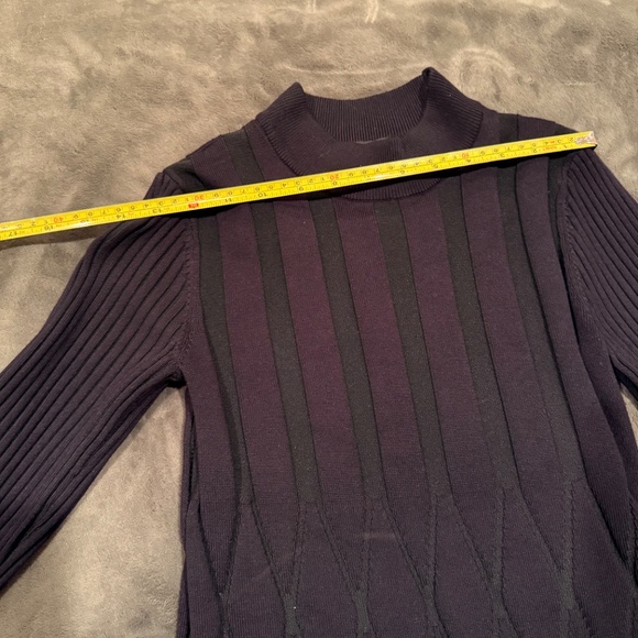 Truth Mock Neck Sweater - Picture 4 of 4